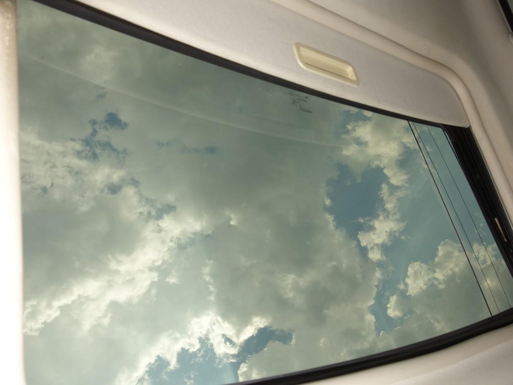 Dodge Charger Vehicle Full-screen Gallery Image 13