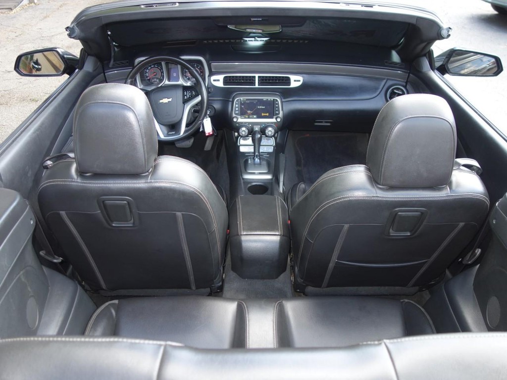 Chevrolet Camaro Vehicle Full-screen Gallery Image 07