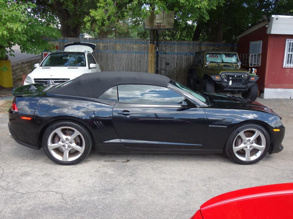 Chevrolet Camaro Vehicle Full-screen Gallery Image 09