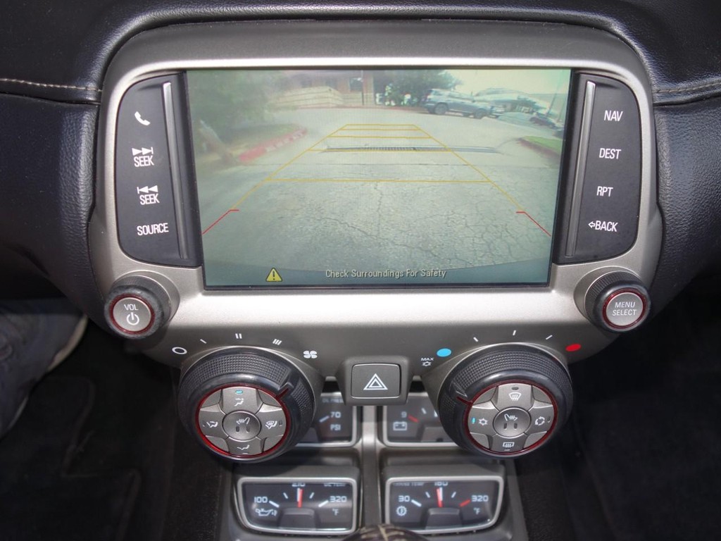 Chevrolet Camaro Vehicle Full-screen Gallery Image 15