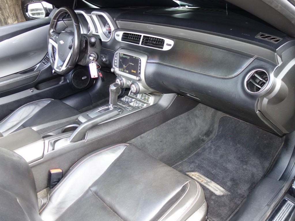 Chevrolet Camaro Vehicle Full-screen Gallery Image 20