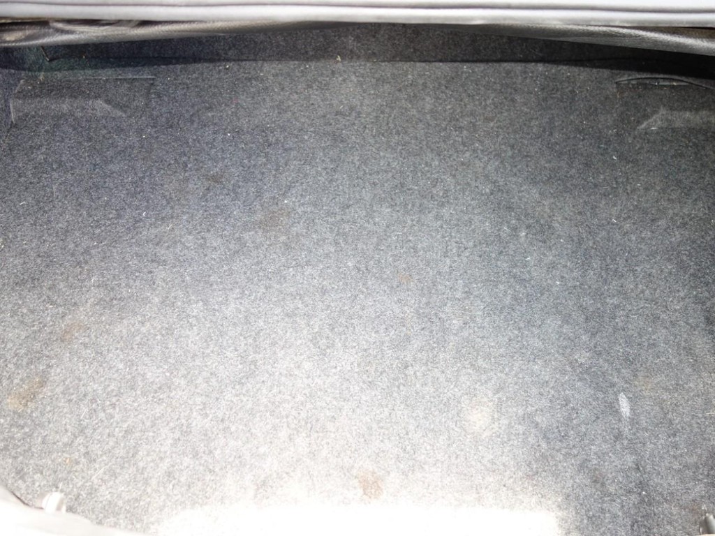 Chevrolet Camaro Vehicle Full-screen Gallery Image 24