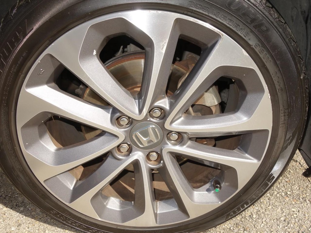 Honda Accord Sedan Vehicle Full-screen Gallery Image 08