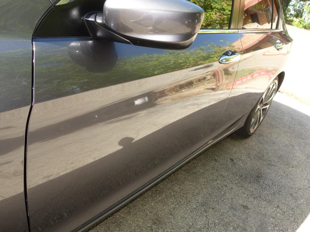 Honda Accord Sedan Vehicle Full-screen Gallery Image 09