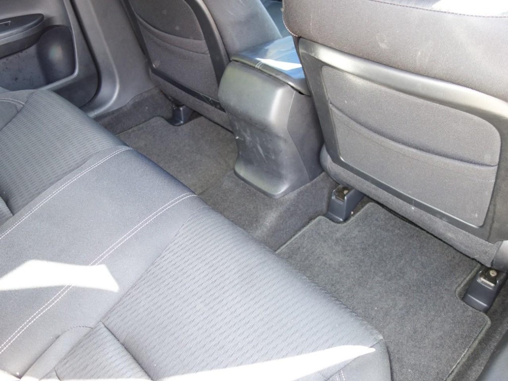 Honda Accord Sedan Vehicle Full-screen Gallery Image 22