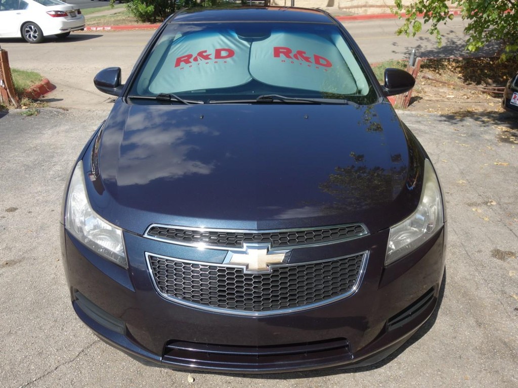 2014 Chevrolet Cruze Diesel photo 2