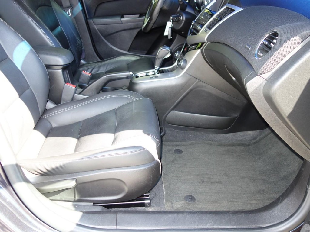 Chevrolet Cruze Vehicle Full-screen Gallery Image 21