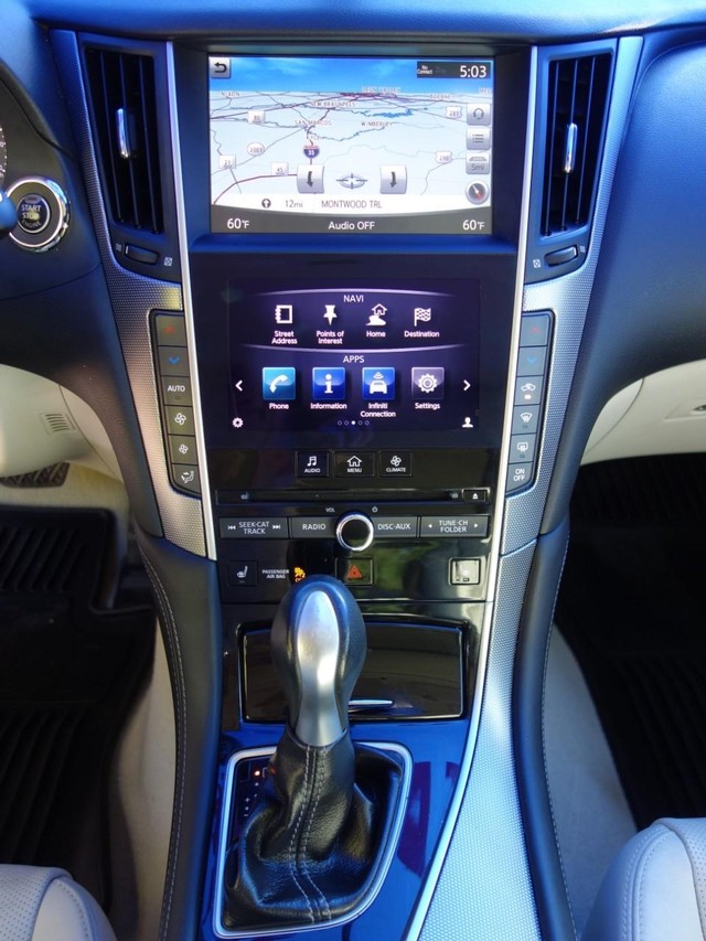 INFINITI Q50 Vehicle Full-screen Gallery Image 13