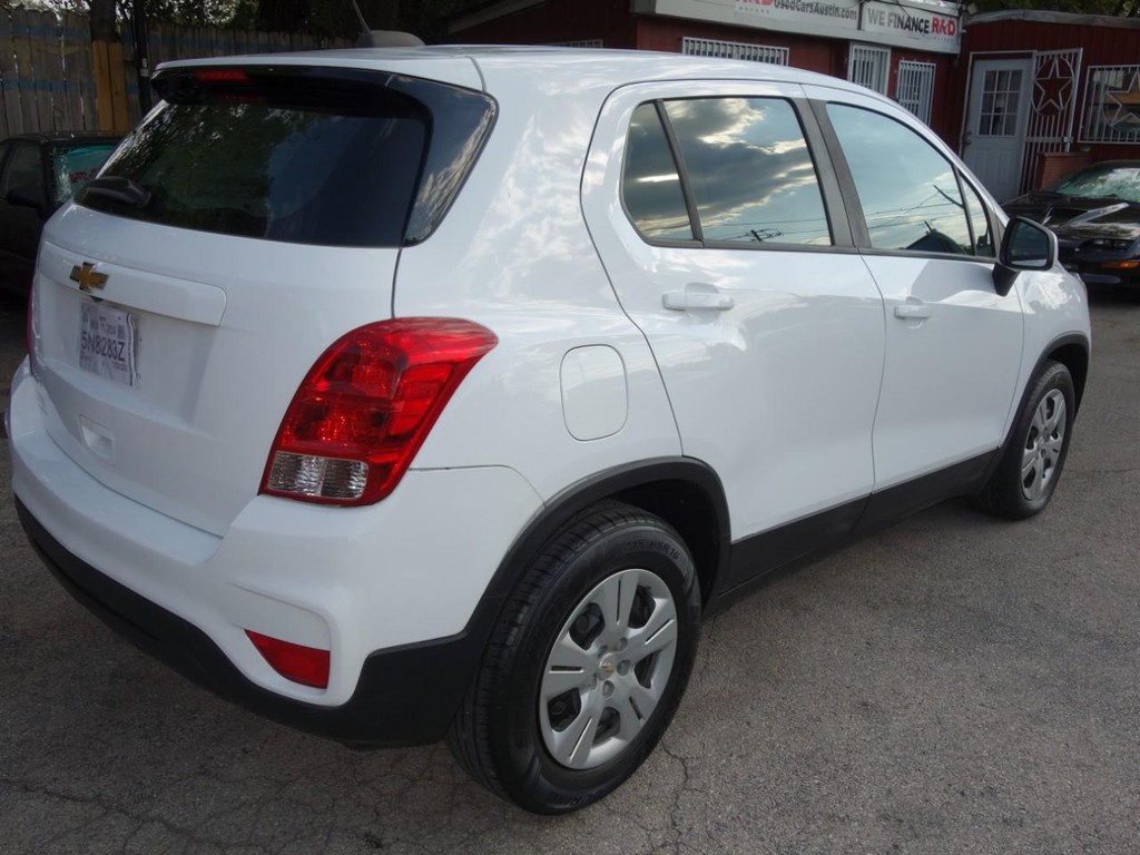 2018 Chevrolet Trax LS photo 7