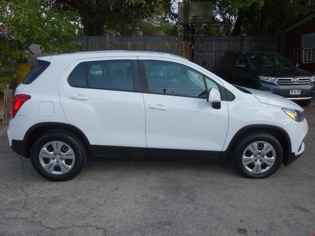 2018 Chevrolet Trax LS photo 8