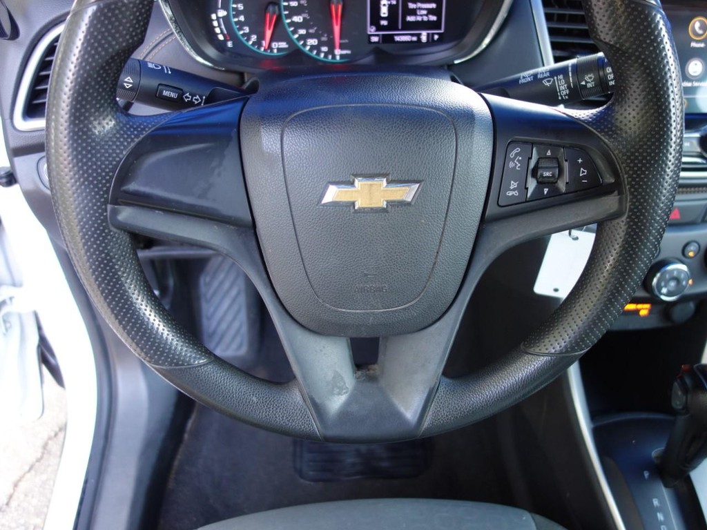 2018 Chevrolet Trax LS photo 12
