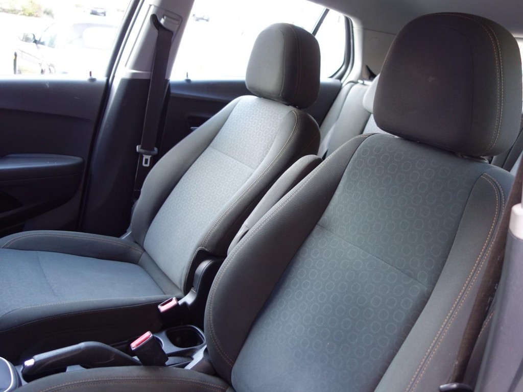 2018 Chevrolet Trax LS photo 14