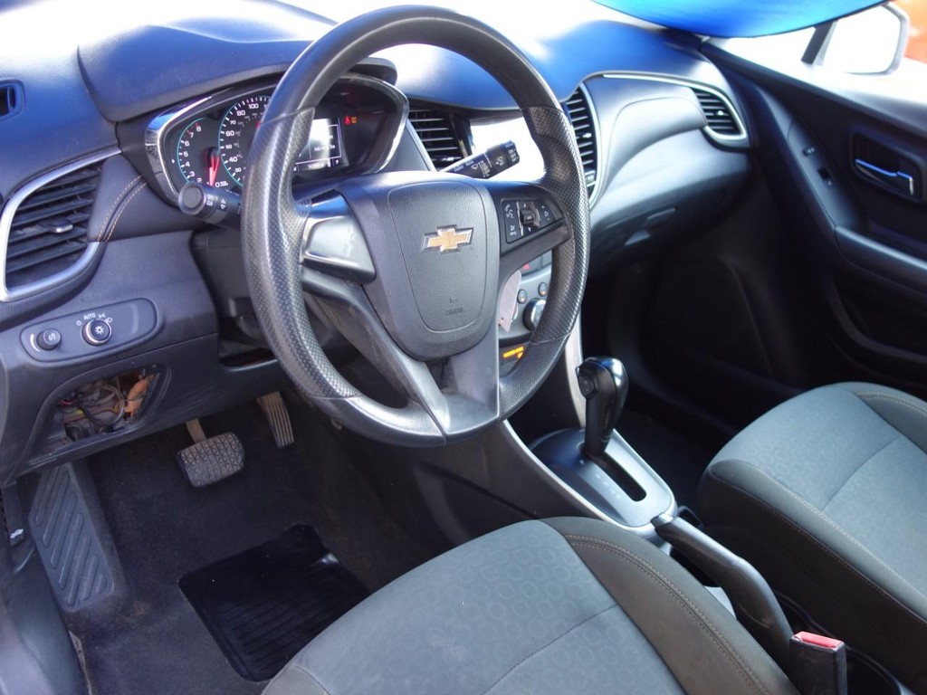 2018 Chevrolet Trax LS photo 15