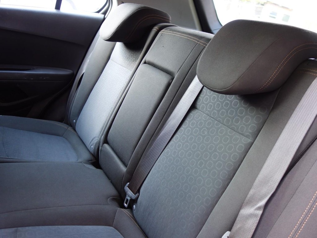 2018 Chevrolet Trax LS photo 17
