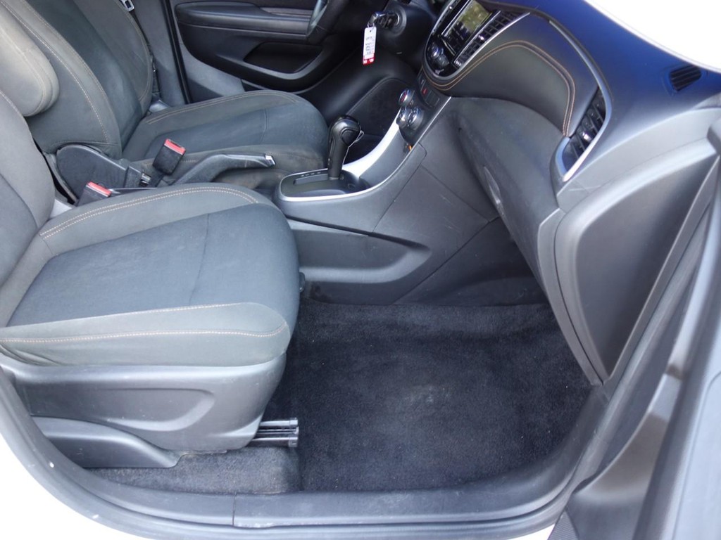 2018 Chevrolet Trax LS photo 20