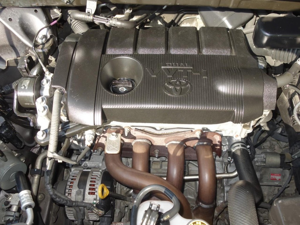 Toyota Highlander Vehicle Full-screen Gallery Image 28