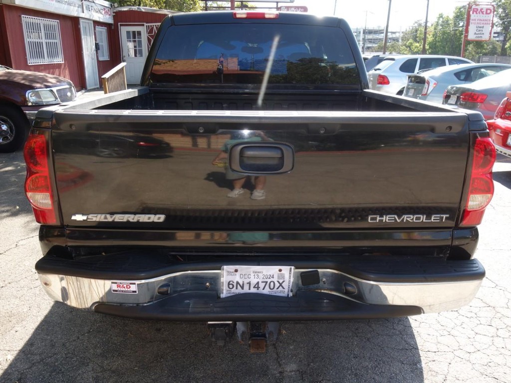 Chevrolet Silverado 1500 Vehicle Full-screen Gallery Image 06