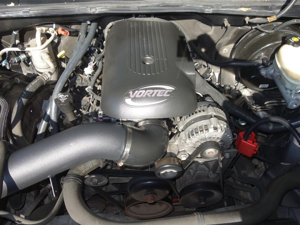 Chevrolet Silverado 1500 Vehicle Full-screen Gallery Image 24