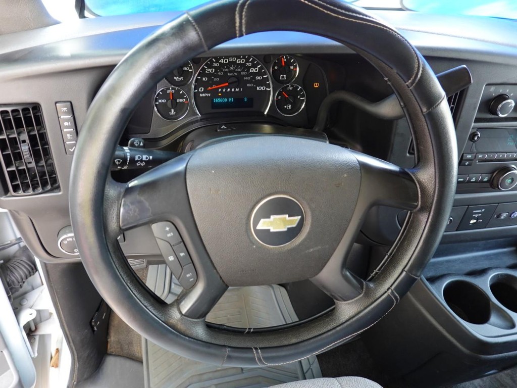 2012 Chevrolet Express Passenger photo 10