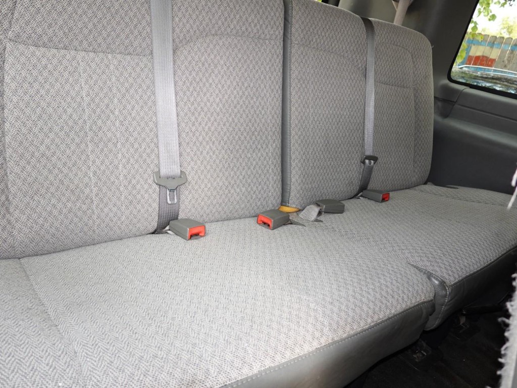 2012 Chevrolet Express Passenger photo 20