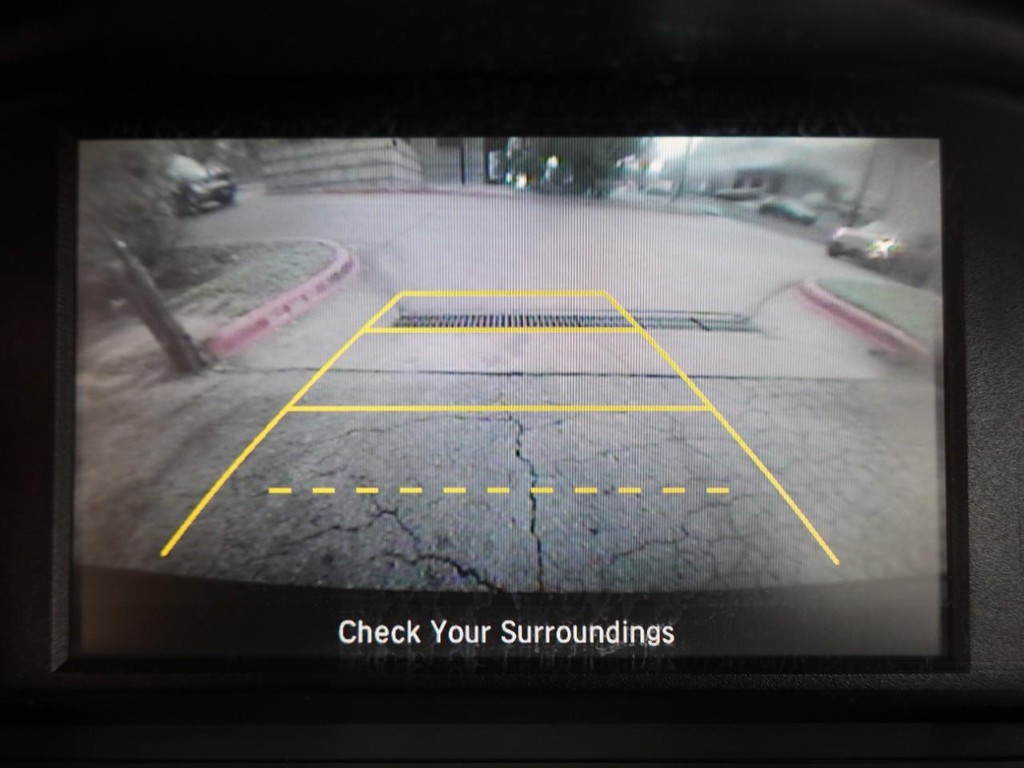 Honda Accord Sedan Vehicle Full-screen Gallery Image 14