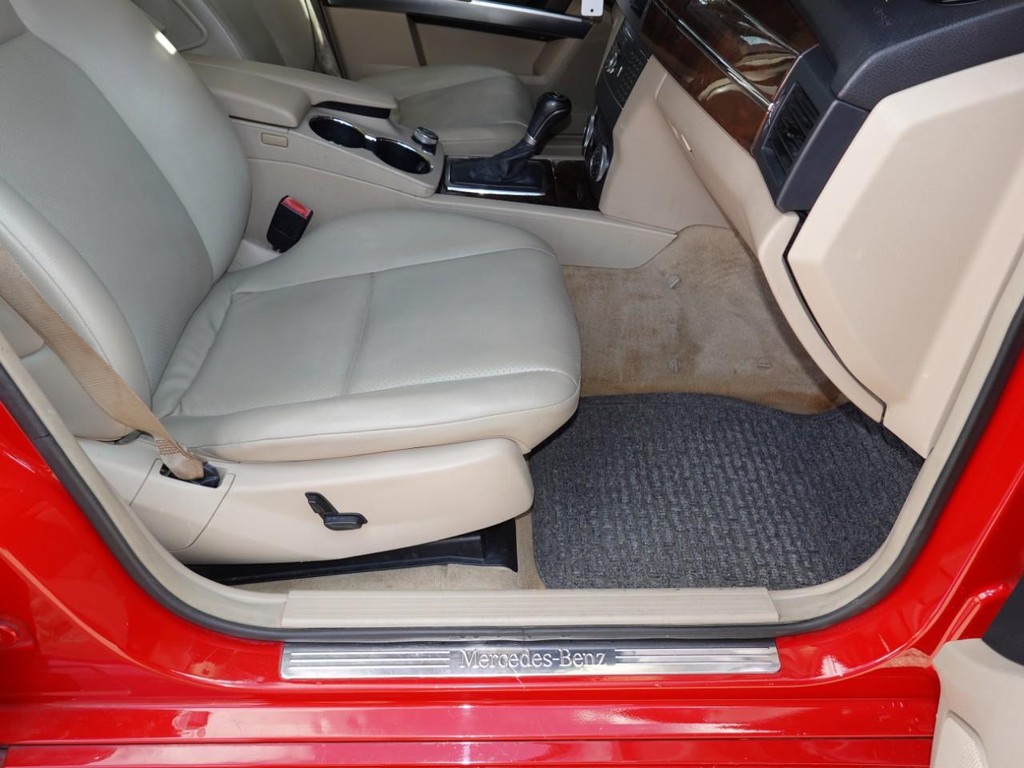 2010 Mercedes Benz GLK 350 photo 21