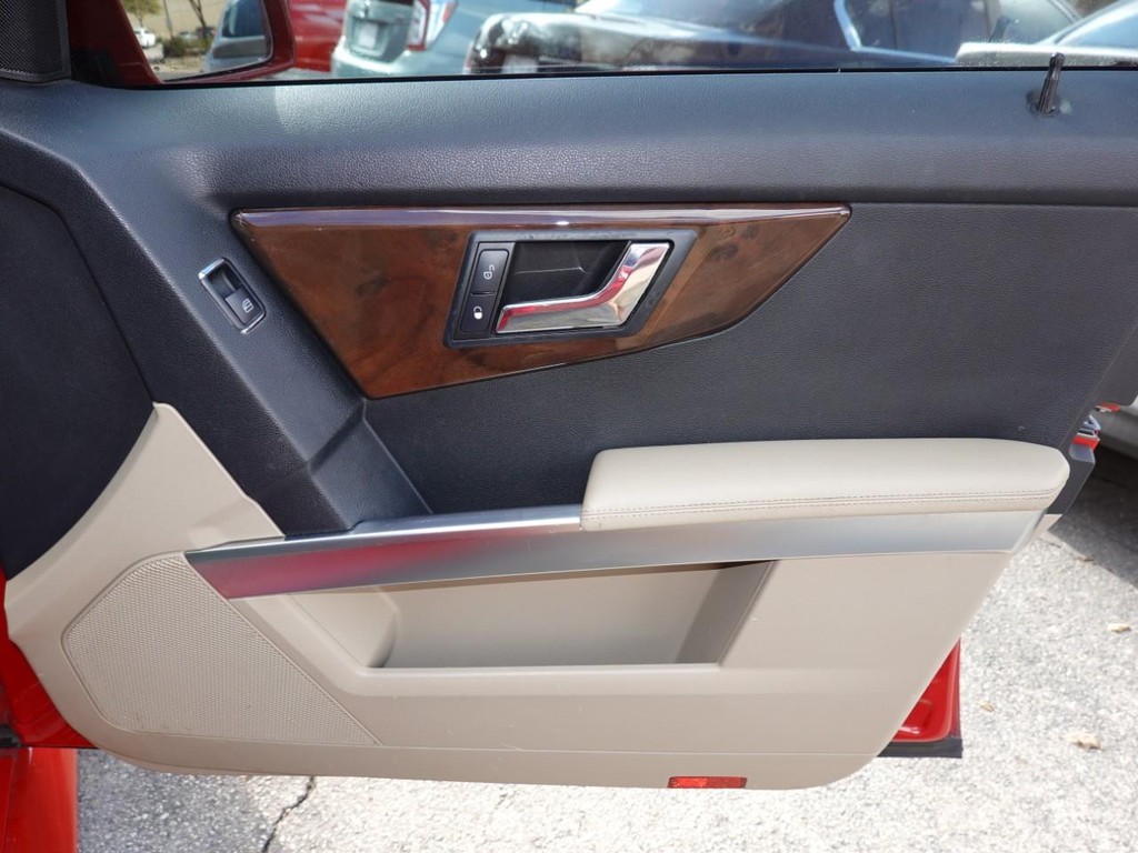 2010 Mercedes Benz GLK 350 photo 22