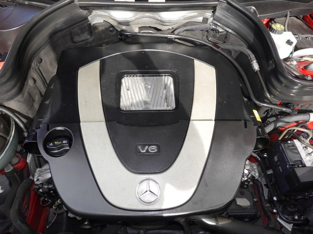 2010 Mercedes Benz GLK 350 photo 27