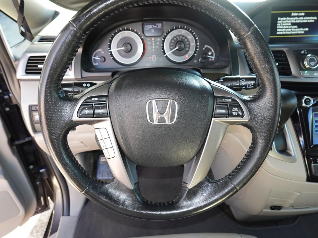 Honda Odyssey Vehicle Full-screen Gallery Image 12