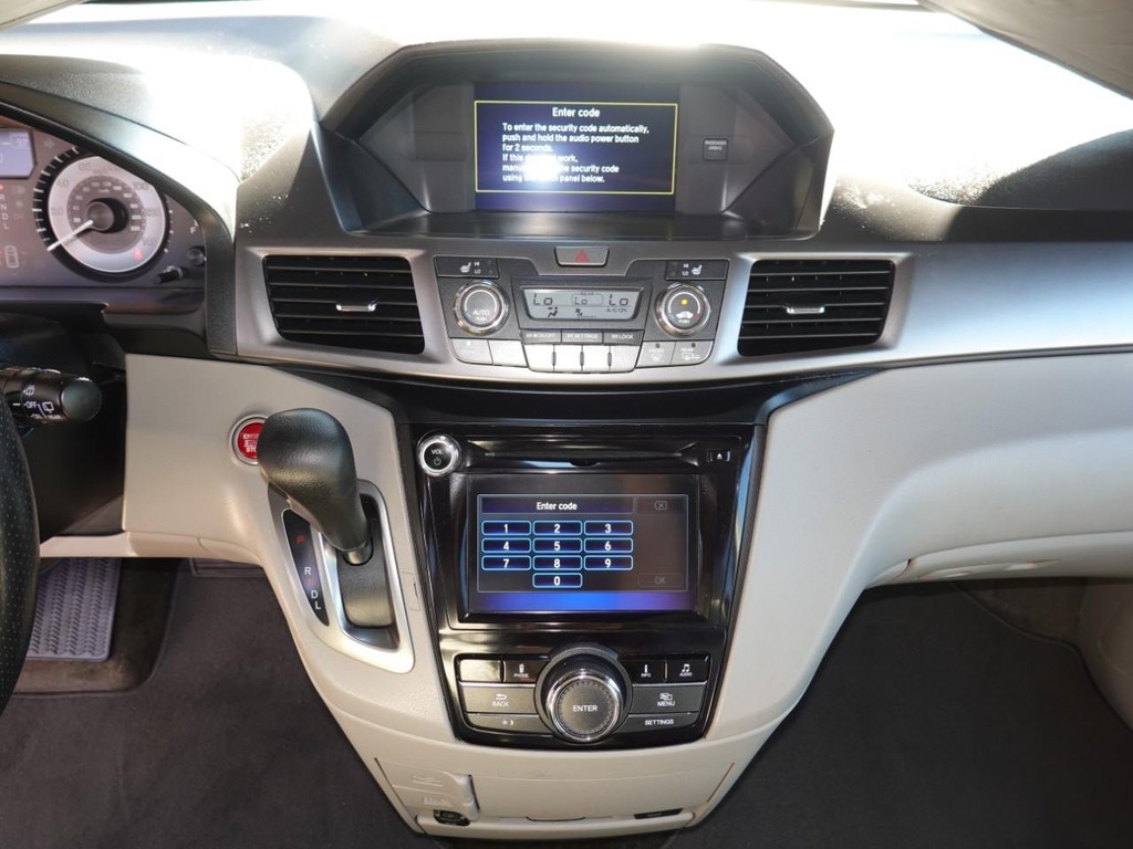 Honda Odyssey Vehicle Full-screen Gallery Image 13