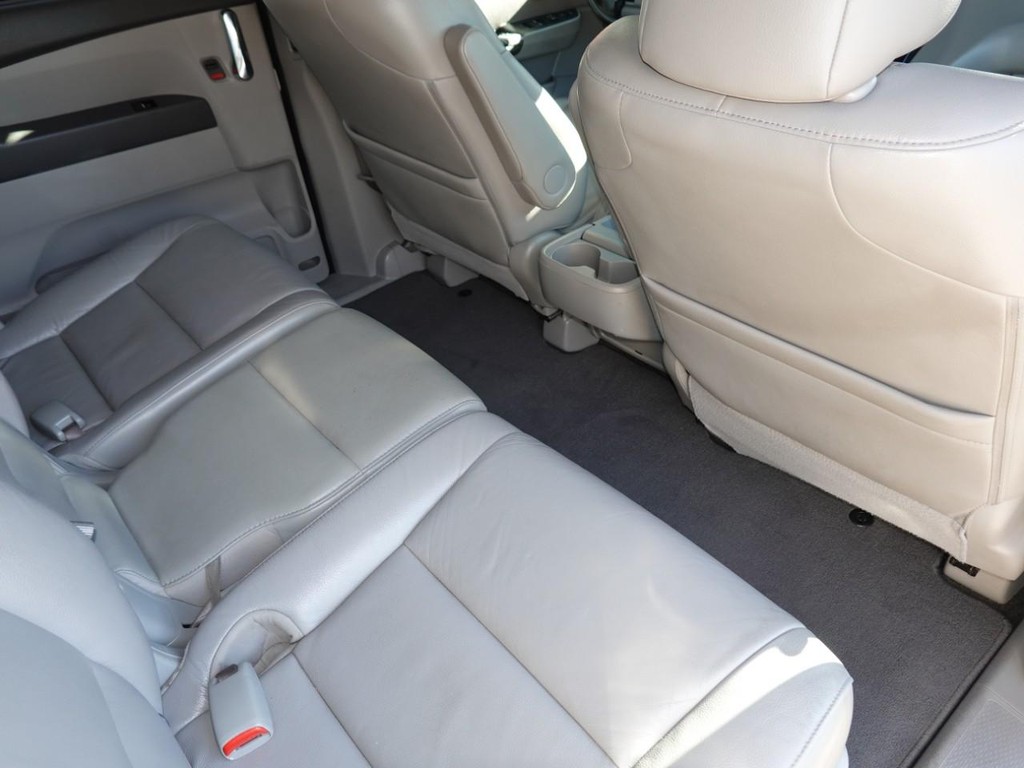 Honda Odyssey Vehicle Full-screen Gallery Image 24