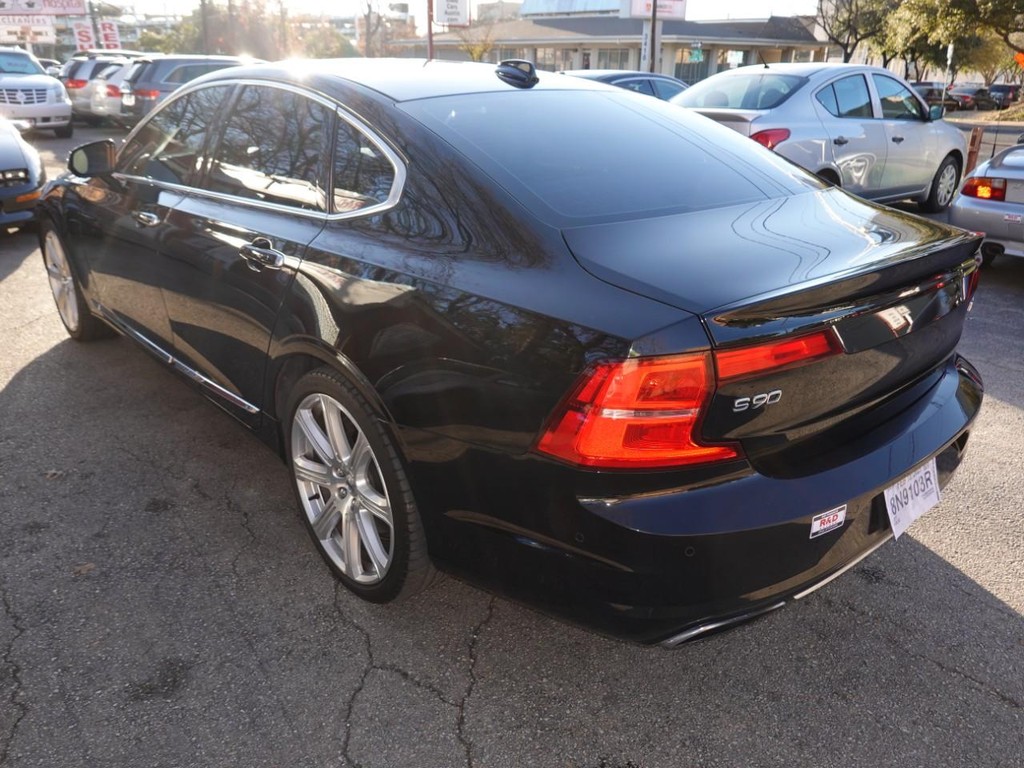 2017 Volvo S90 Inscription photo 3