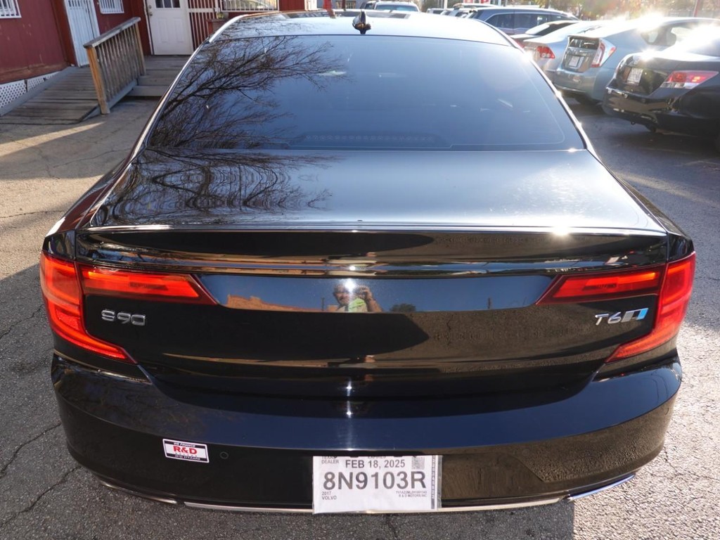 2017 Volvo S90 Inscription photo 4