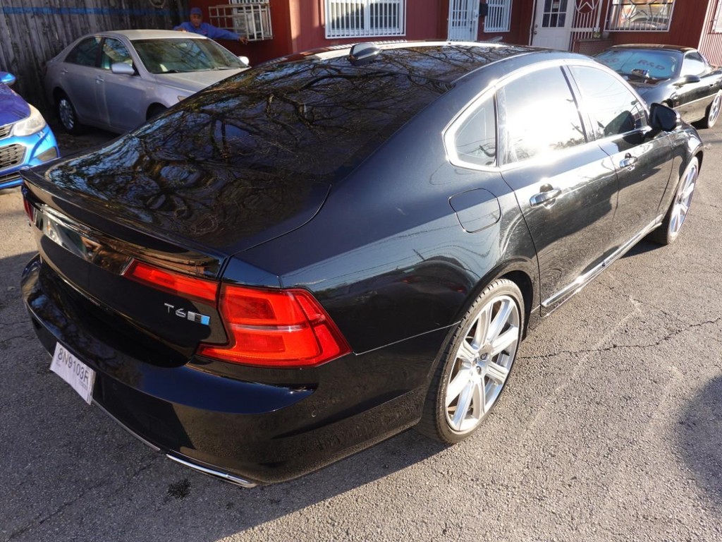 2017 Volvo S90 Inscription photo 5