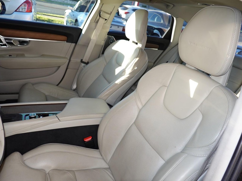 2017 Volvo S90 Inscription photo 13