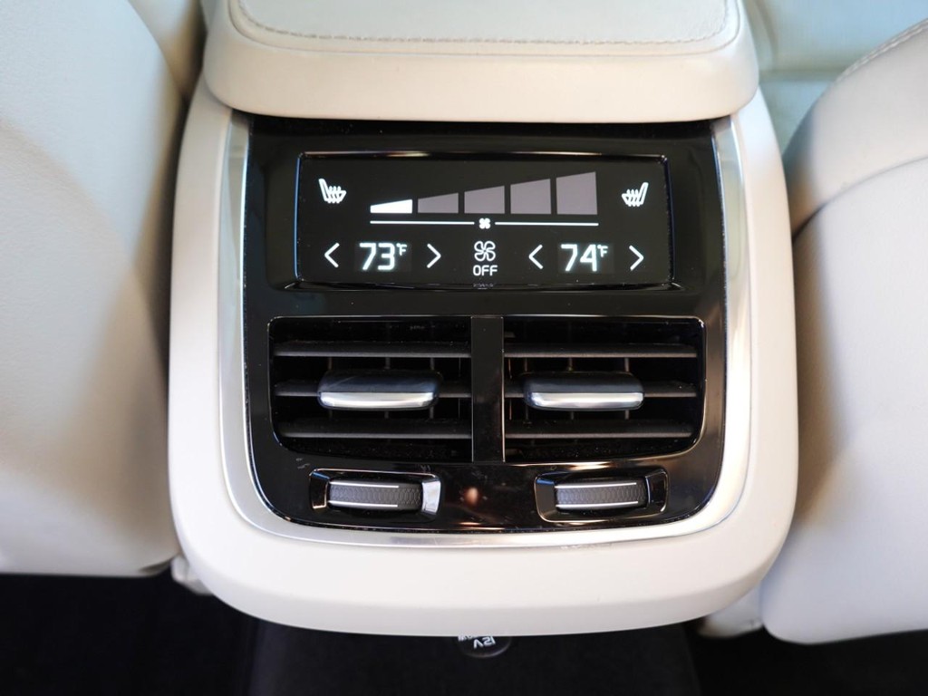 2017 Volvo S90 Inscription photo 17