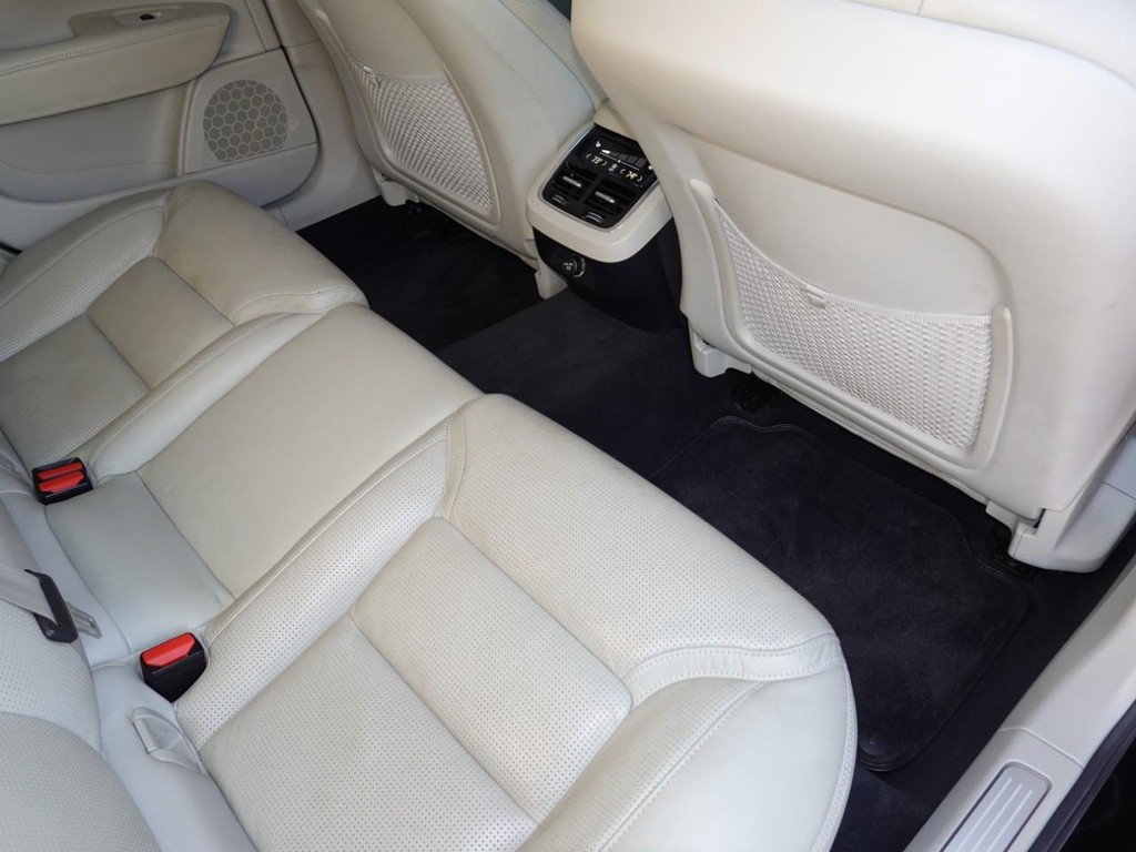2017 Volvo S90 Inscription photo 21