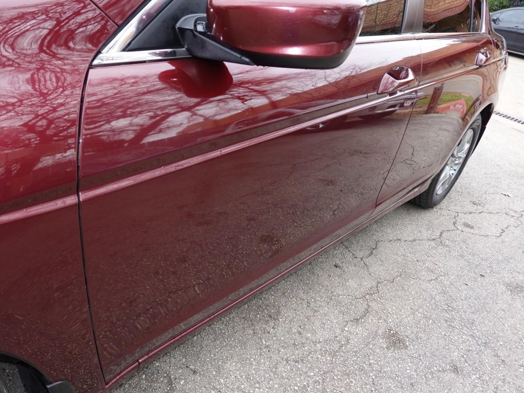 Honda Accord Sedan Vehicle Full-screen Gallery Image 08