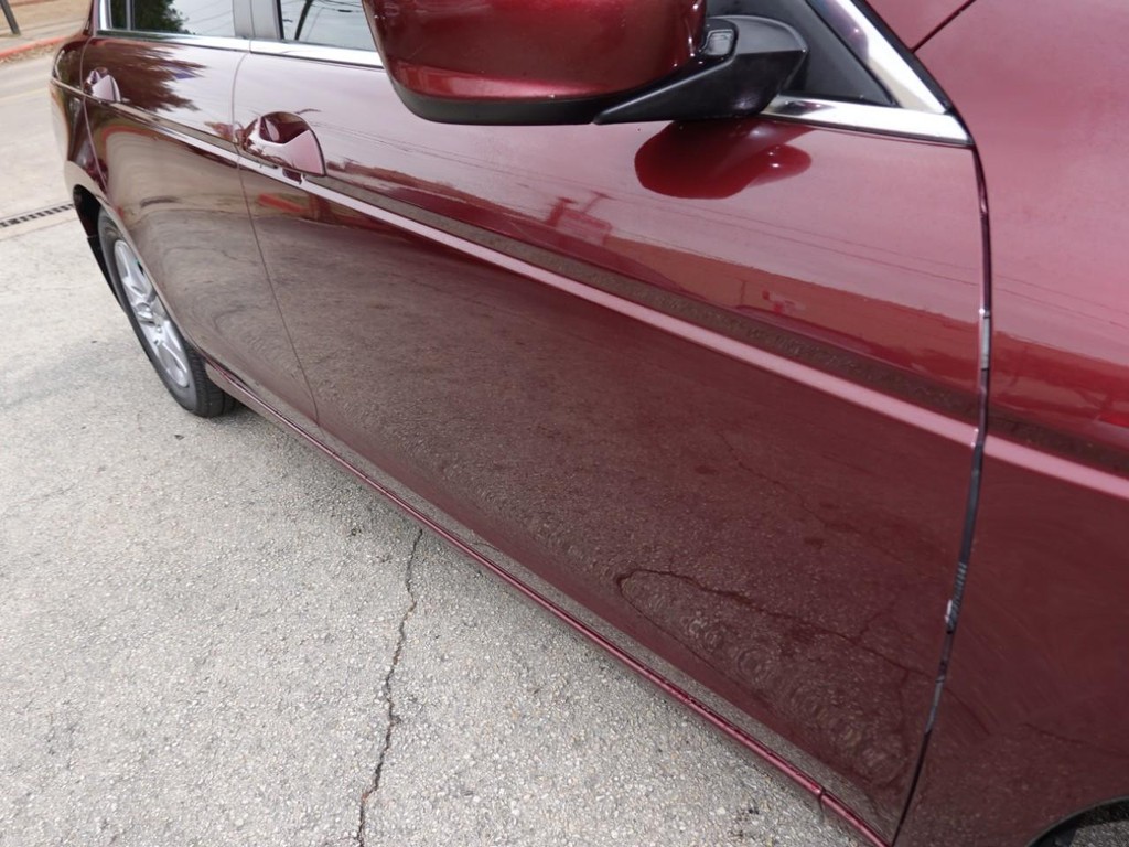 Honda Accord Sedan Vehicle Full-screen Gallery Image 09