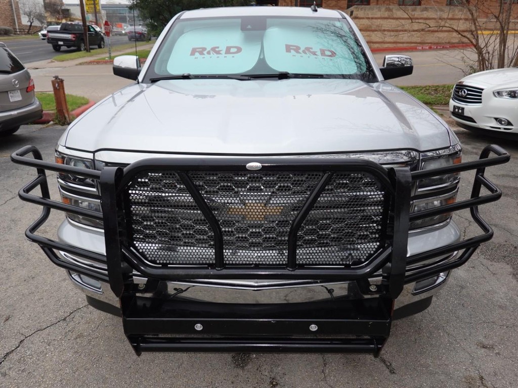 Chevrolet Silverado 1500 Vehicle Full-screen Gallery Image 02