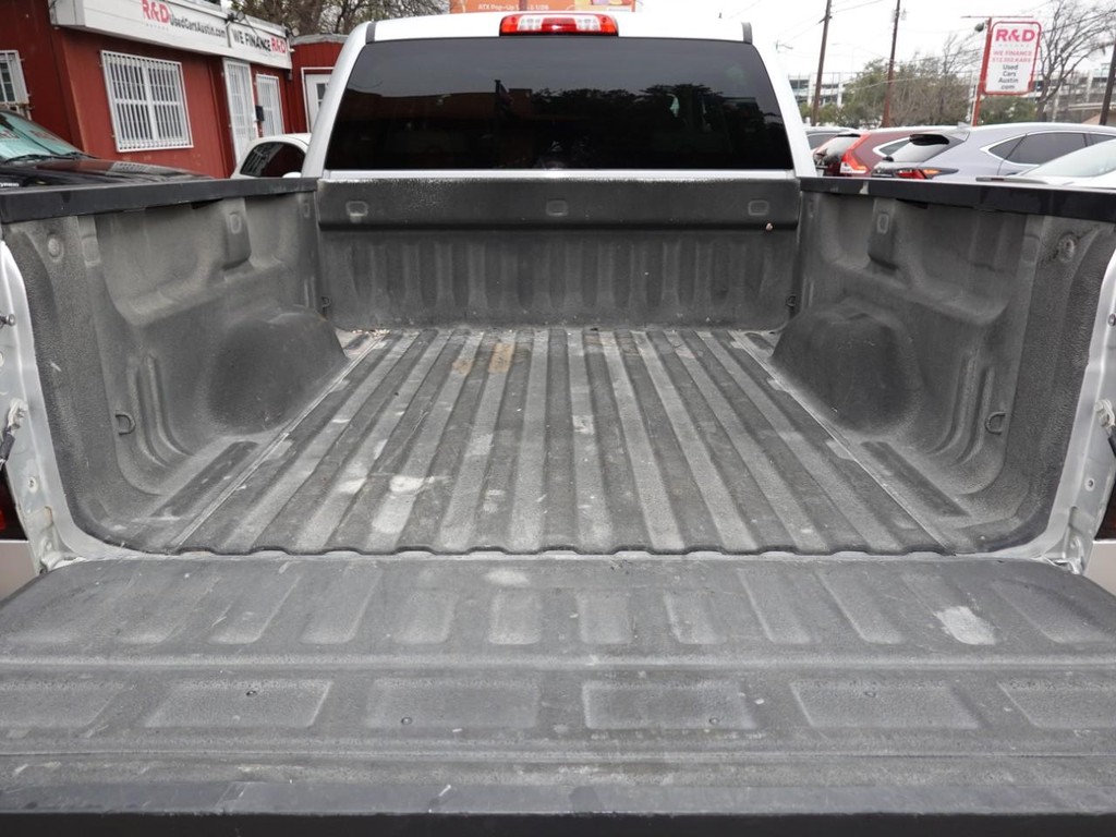 Chevrolet Silverado 1500 Vehicle Full-screen Gallery Image 06