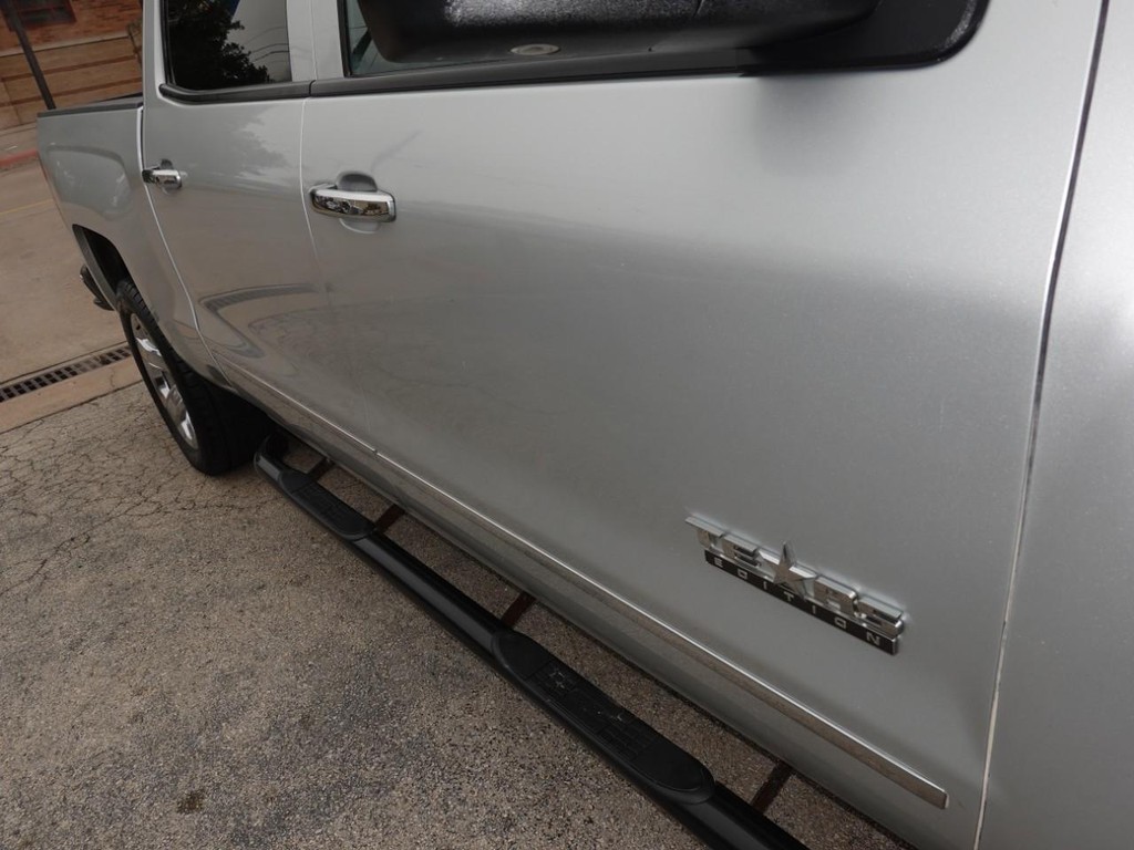 Chevrolet Silverado 1500 Vehicle Full-screen Gallery Image 10