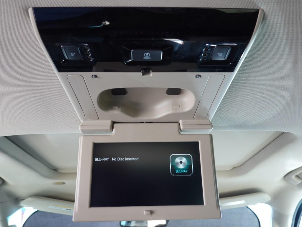 Chevrolet Tahoe Vehicle Full-screen Gallery Image 19