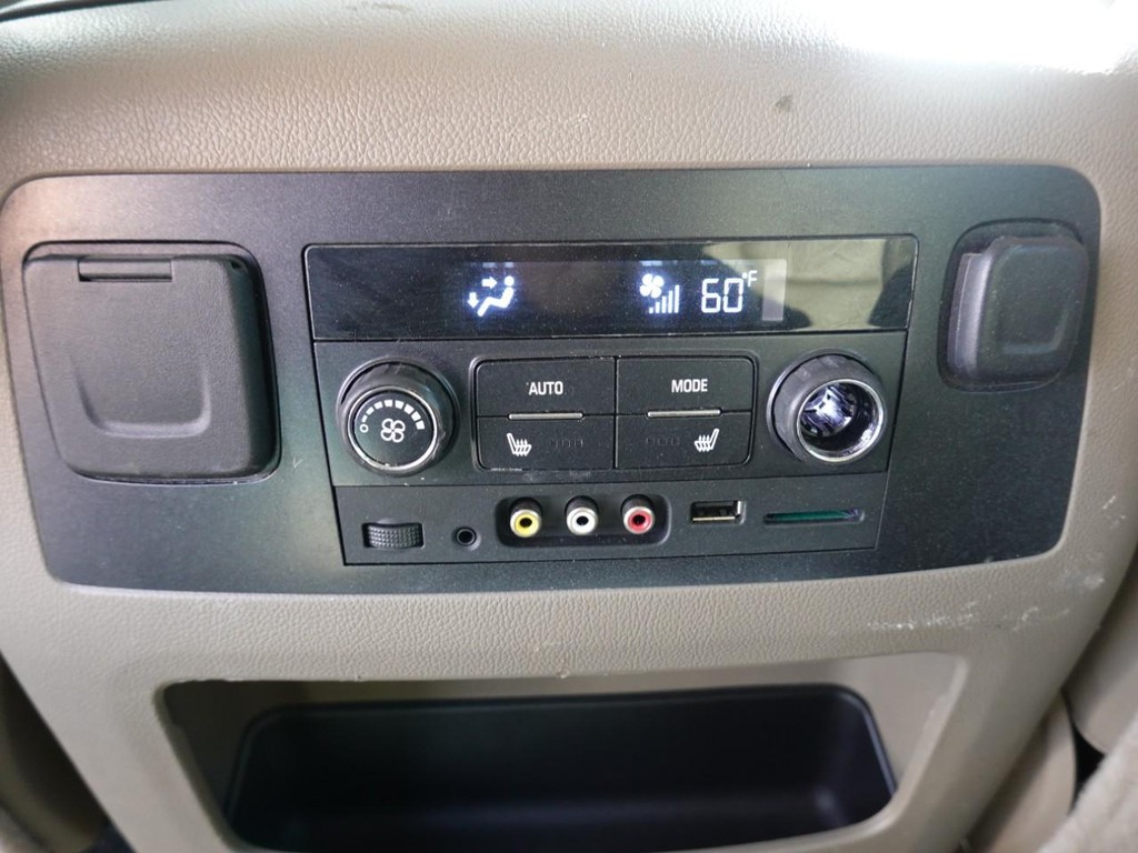 Chevrolet Tahoe Vehicle Full-screen Gallery Image 20