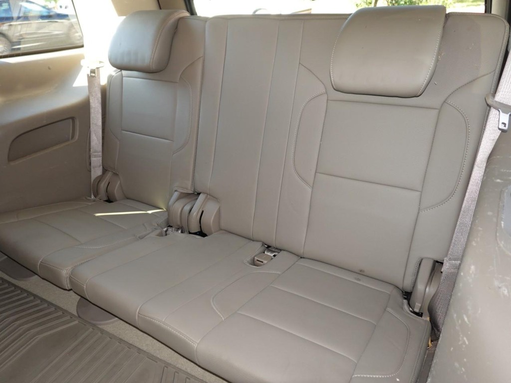 Chevrolet Tahoe Vehicle Full-screen Gallery Image 22