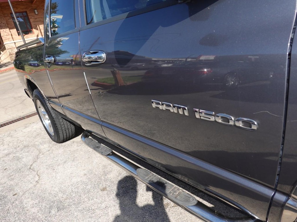 Dodge Ram 1500 Vehicle Full-screen Gallery Image 12