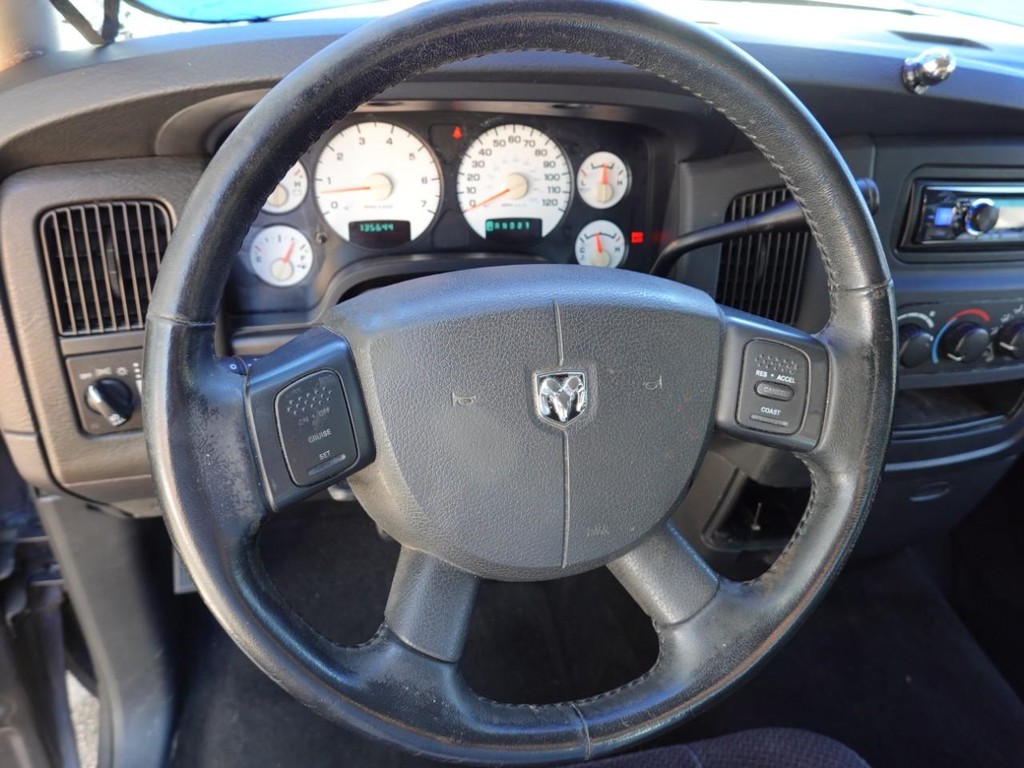 Dodge Ram 1500 Vehicle Full-screen Gallery Image 13