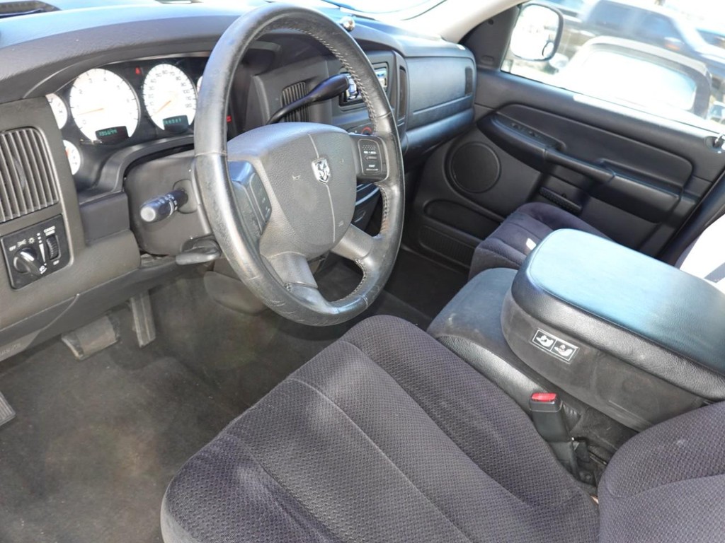 Dodge Ram 1500 Vehicle Full-screen Gallery Image 16