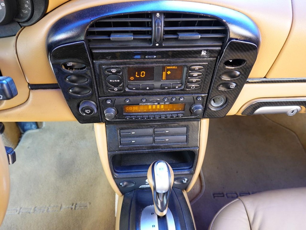2002 Porsche 911 photo 14