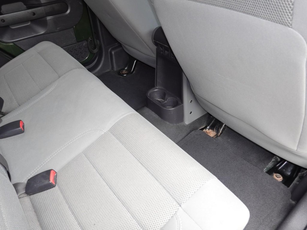 Jeep Wrangler Vehicle Full-screen Gallery Image 22